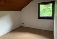 Großes Familienhaus auf dem Land mit Rundum-Grünblick!