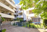 Die Gelegenheit! Entzückende Altbauwohnung mit hofseitiger Terrasse bzw. Garten + Saniertes Altbauhaus mit großem Innenhof + Beste Infrastrukur und Anbindung! Jetzt zugreifen!