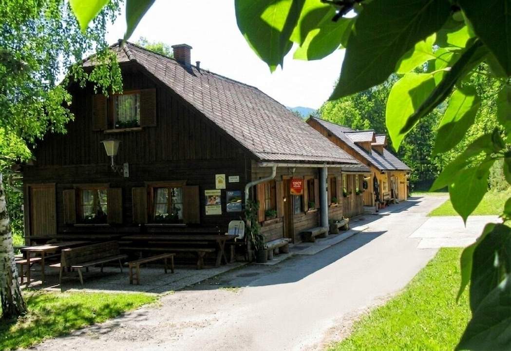 EXKLUSIVES PACHTANGEBOT - CAMPINGPLATZ IM GESÄUSE