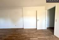 | SCHÖNE KLEINWOHNUNG | CA. 35m² | MIT BLICK INS GRÜNE | 4.OG. | DACHGESCHOSS