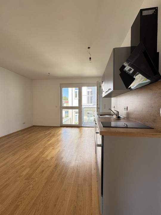 ***3-Zimmer-Wohnung mit Balkon in Ruhelage – urbanes Wohnen am Kagraner Platz ***