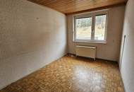 3-Zimmer Genossenschaftswohnung zur Selbstrenovierung im letzten Stock - ganz oben
