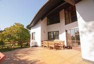 Einzigartiges Haus in Südlage mit unverbaubarem Fernblick auf leichter Hanglage