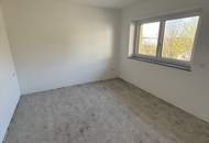 Neuwertige Doppelhaushälfte in Luftenberg: 4 Zimmer, Garten, 2 Garagen – Top Preis!