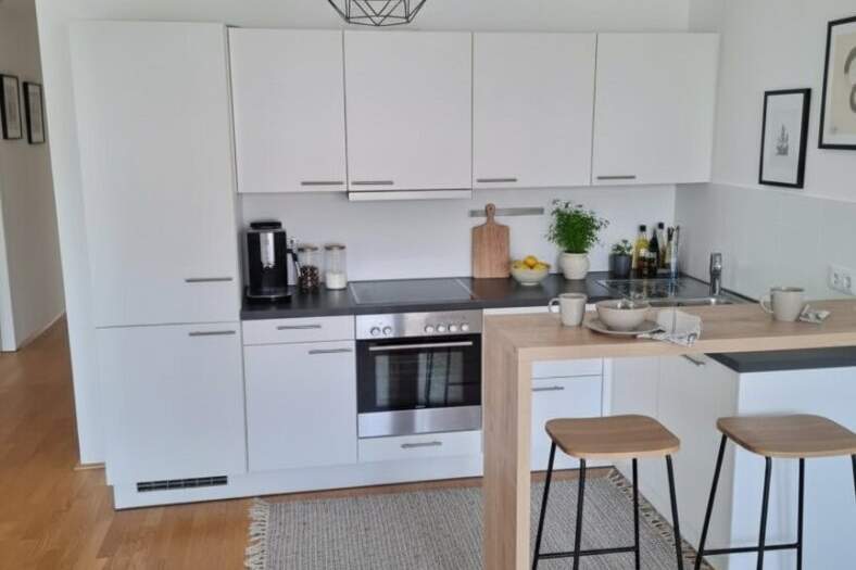 AB 2026! Traumhafte 4-Zimmer-Wohnung mit Loggia in 5. Etage in Salzburg!, Wohnung-miete, 2.497,96,€, 5020 Salzburg(Stadt)