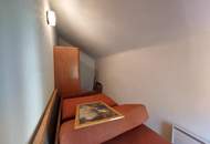 Zweigenerationenhäuser in zentraler Güssinger Lage