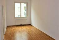 HOLBEINGASSE, 68 m2 Altbau, Wohnküche, 2 Zimmer, WG-geeignet, Komplettküche, Wannenbad, Parketten, 4. Liftstock