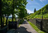 Uneinsehbares Wohnjuwel mit 7.984 m² Grundstück – einzigartiges Naturparadies mit herrlichem Panoramablick am Heuberg in Dietach!