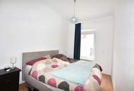 Renovierter Altbau mit großer Raumhöhe in Ruhelage