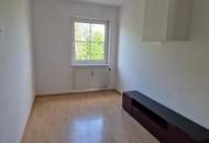 SCHÖNE 3-ZIMMER MIETWOHNUNG MIT LOGGIA UND CARPORT