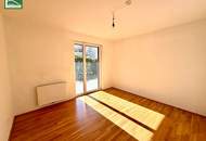 Wohnen im Grünen – Erdgeschoss mit Terrasse &amp; Gartenidylle