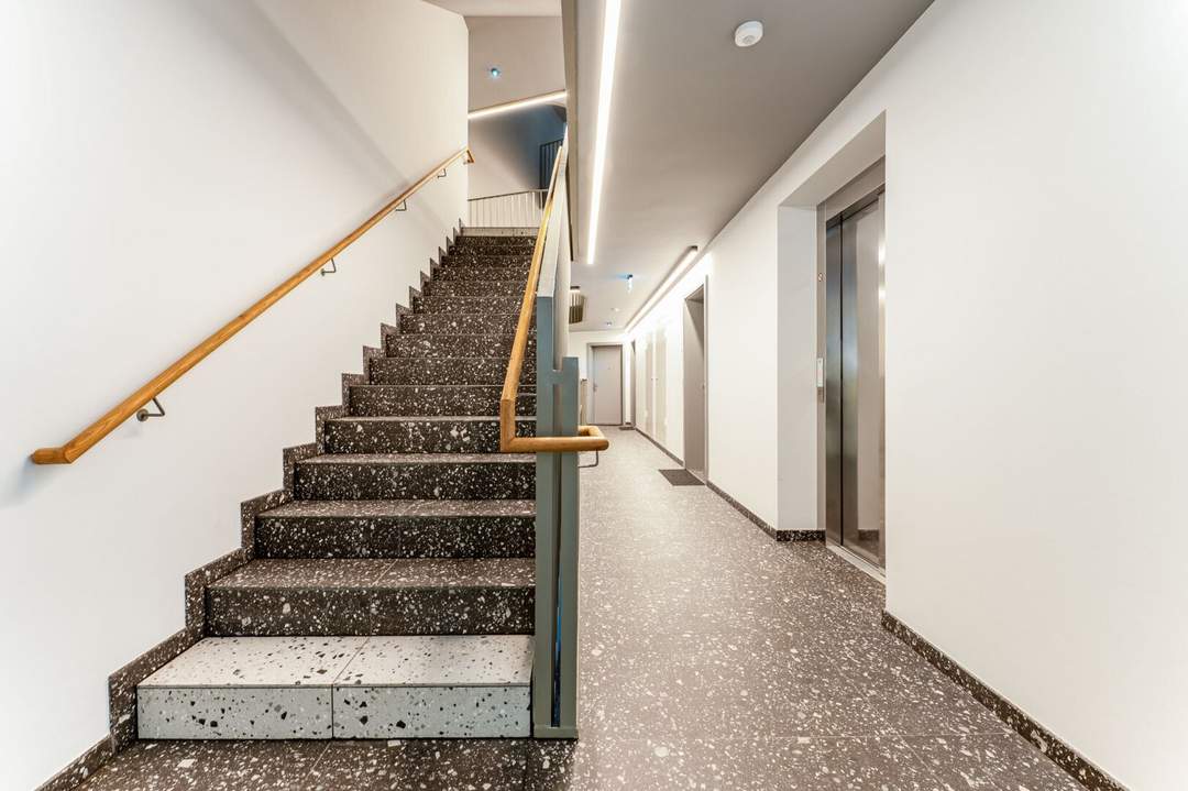 Erstbezug! Nähe U6/U4! Helle 2-Zimmer-Wohnung mit Loggia zu vermieten!