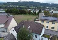 Bürgerliches Einfamilienhaus mit viel Platz, liebenswerten Garten und tollem Ausblick!