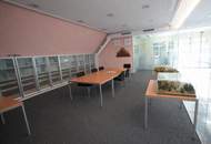 Großzügiges Bürogebäude mit vielseitigen Nutzungsmöglichkeiten in Tarrenz!