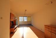 SCHÖNE 3/4-ZIMMERWOHNUNG MIT LOGGIA