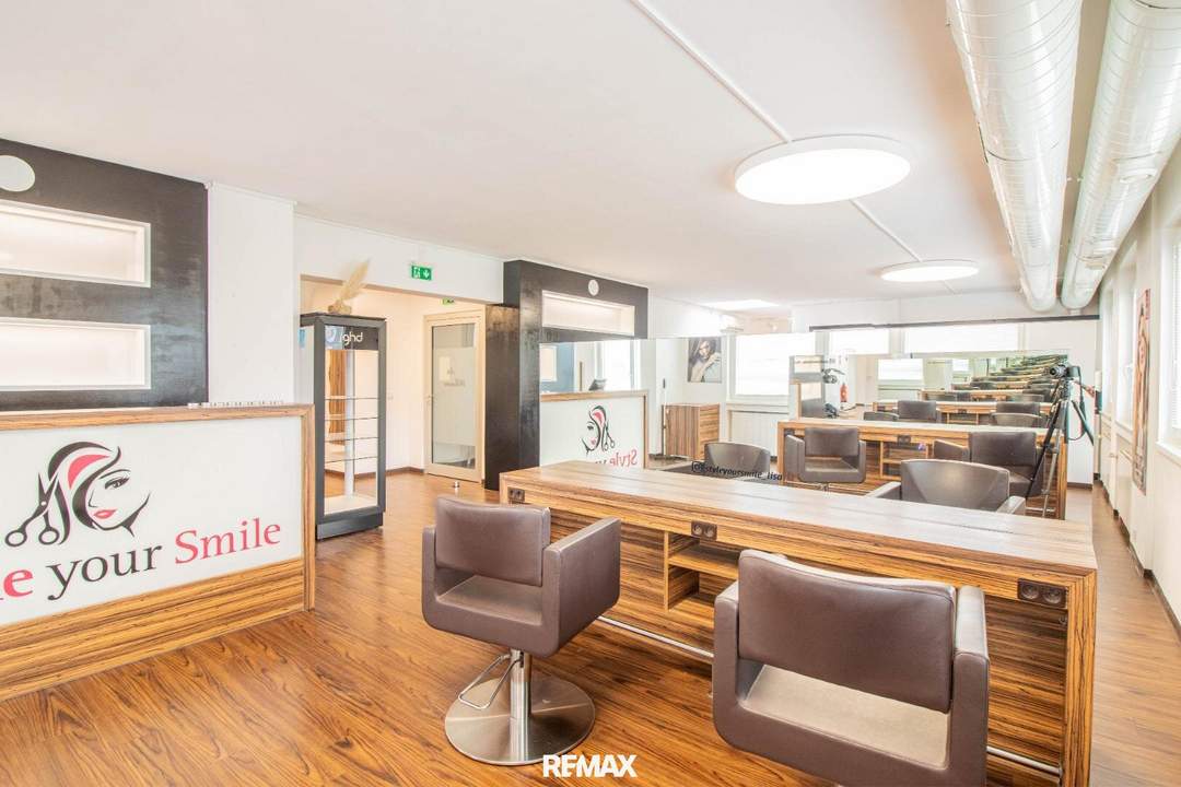 Repräsentative Dachgeschossfläche - Büro mit Wohnung und Terrasse - zu mieten oder kaufen!