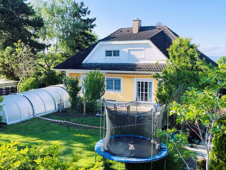 Ihre Familienliegenschaft mit 2 Wohneinheiten! Massive Preisreduktion! 35 min nach Wien!