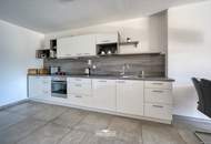 Top-Investitionsgelegenheit mit super Seeblick, Apartments und Restaurant in Seewalchen am Attersee