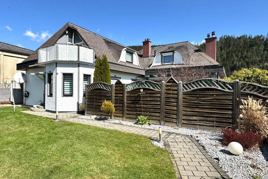 Charmante Dachgeschosswohnung mit Eigengarten & Doppelcarport, Wohnung-kauf, 139.000,€, 8770 Leoben