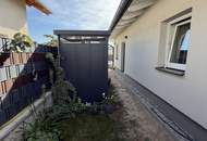 Modernes Einfamilienhaus mit Pool, Terrasse und Nebengebäude in Absdorf