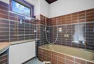 "Eigengrund in Langenzersdorf: Haus mit Pool &amp; Saunahaus"