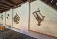 Wunderschöner Dreikanthof in Ruhelage mit Reithalle