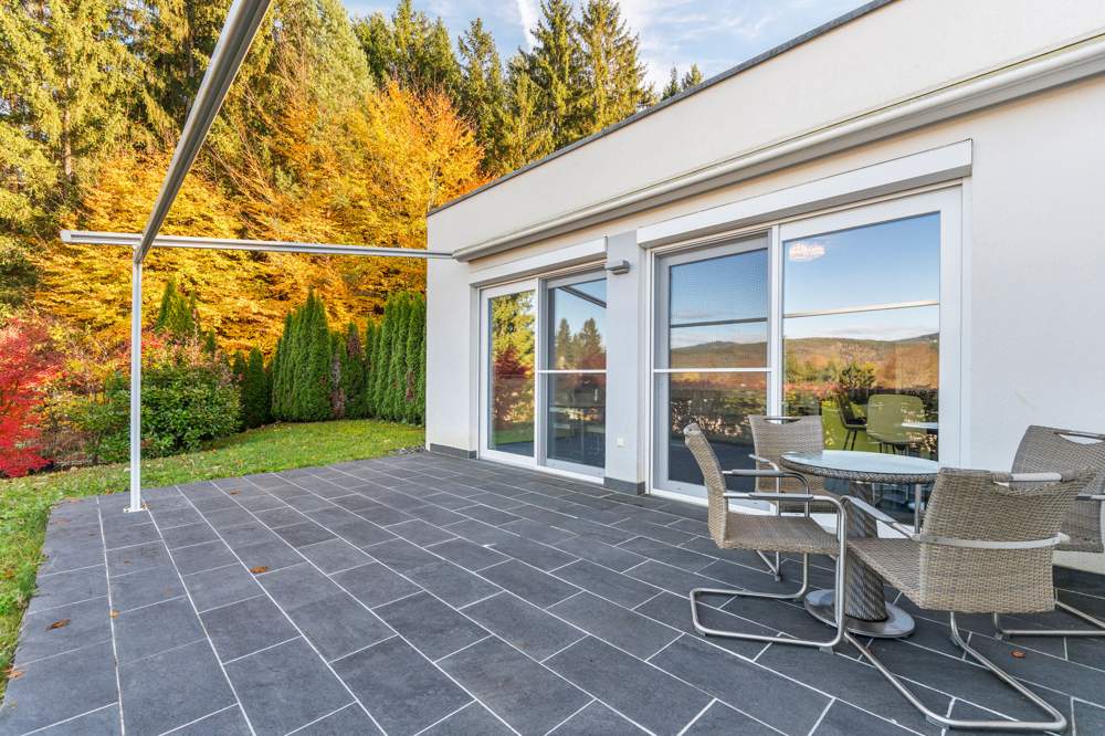 Doppelhaushälfte in ruhiger Lage mit Aussicht