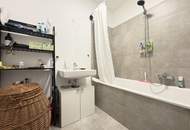 Neuwertige 2 Zimmerwohnung mit kleinem Eigengarten und eingebauter Küche