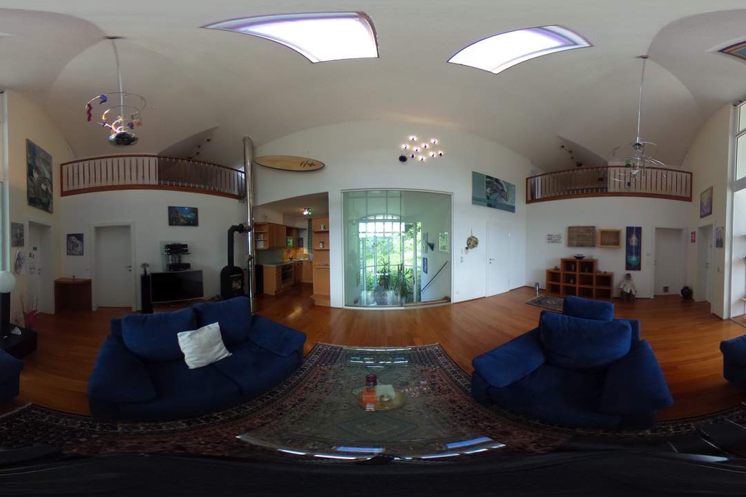 "Exklusive Residenz mit Wald!"