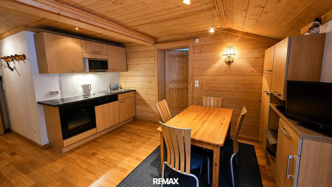 Ferienwohnung in Viehhofen zur Saisonmiete | Möbliert mit Balkon & Sauna nahe Saalbach-Hinterglemm