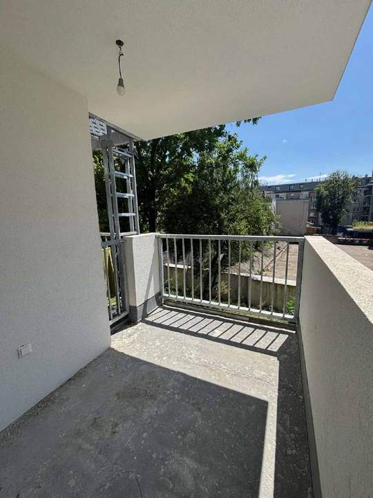 *SUMMER SPECIAL* - ERSTBEZUG MIT BALKON UND GRÜNBLICK in 1150 Wien