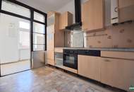 Neuer Preis: Altbau mit Charme I lichtdurchflutete Wohnung zum Sanieren
