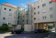 Frisch sanierte 3-Zimmer Wohnung mit Loggia in Linz/Bindermichl! Schöner Schnitt! Ausgezeichnete Verkehrsanbindung in das Zentrum und zur Autobahn!