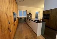 Gemütlicher Wohntraum mit viel Platz, großem Eigengrund und Dachterrasse