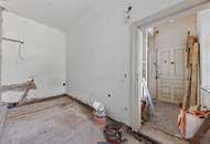 Sanierungsbedürftige Altbauwohnung inklusive Balkon