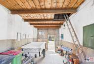 Sanierungsbedürftiges Haus mit riesigem Grundstück und Nebengebäuden