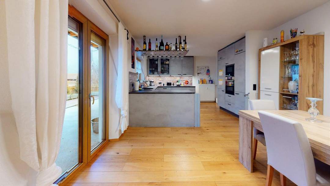 Garten & Terrasse: 4-Zimmer-Wohnung in Aussichtslage - Wenns!