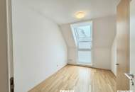 Moderne 3 Zimmer Wohnung im Dachgeschoss