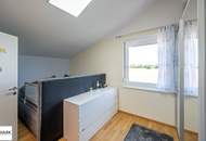 traumhafte Doppelhaushälfte mit Grünblick - PV, Wärmepumpe und Klimaanlage - Videobesichtigung online!