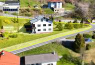 Ferienpension oder Familienidylle? Vielseitiges Wohnhaus mit Bergpanorama & Potenzial