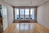 GEPFLEGTE NEUBAUWOHNUNG MIT BALKON IM ZENTRUM