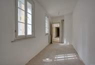 Großzügiges Büro im Zentrum von Vöcklabruck - renovieren und gestalten Sie das neues Büro nach Ihren Wünschen.