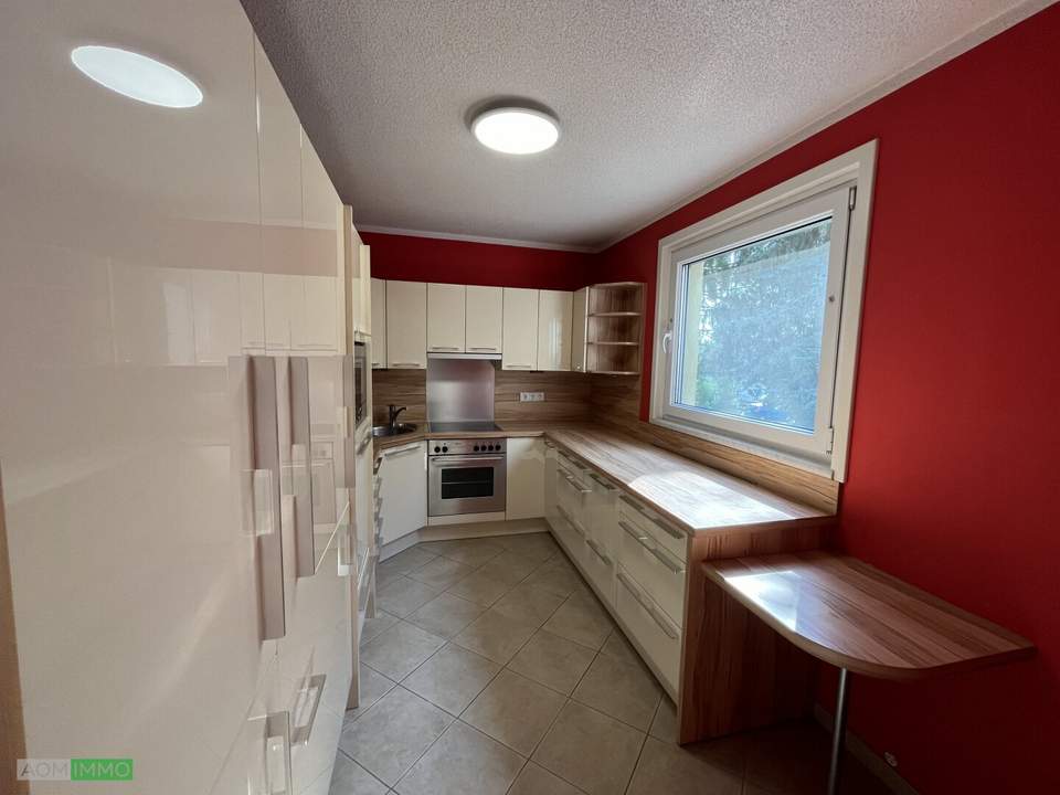 Loggia Wohnung! Sehr gut gelegen mit perfekter Raumaufteilung, Ruhelage und Grünblick inklusive!