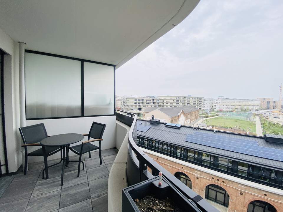 MODERNES WOHNEN - Möblierte 2-Zimmer Stadtwohnung mit Fernblick