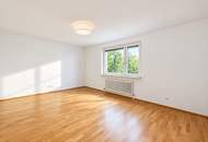 Erstbezug nach Renovierung mit Loggia in ruhiger Lage!