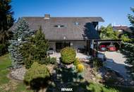Großzügiges Haus mit sonnigem Garten, Carport, Garage und Fußbodenheizung!