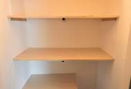 Schöne 2-Zimmer-Wohnung mit Loggia und separater Küche