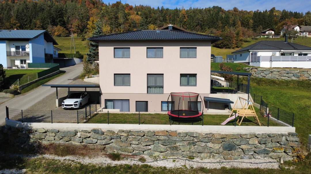 Einfamilienhaus &amp; Einliegerwohnung: 2 Wohneinheiten, ideal für Familie/Eltern/Arbeiten &amp; Vermieten!