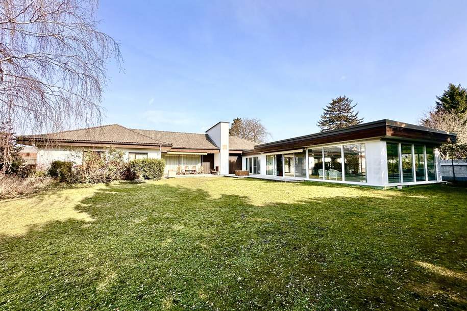 Traumhafter Bungalow ++ Villa mit Indoor-Pool ++ Weinkeller ++ Wunderschöner Gepflegter Garten ++ Perfekte Lage in Gänserndorf ++ Beeindruckende Architektur ++ Vielseitige Nutzungsmöglichkeiten ++, Haus-kauf, 995.000,€, 2230 Gänserndorf