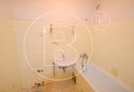 Renovierungsbedürftige 3-Zimmer-Loggia-Wohnung in guter Lage!